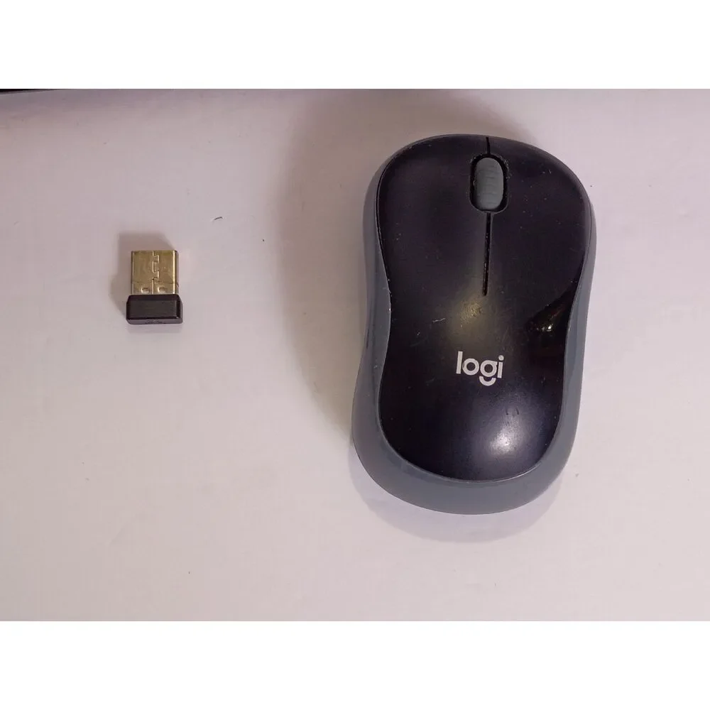 Logitech MK270 Full-size Wireless Keyboard and Mouse Combo Pre-owned Working